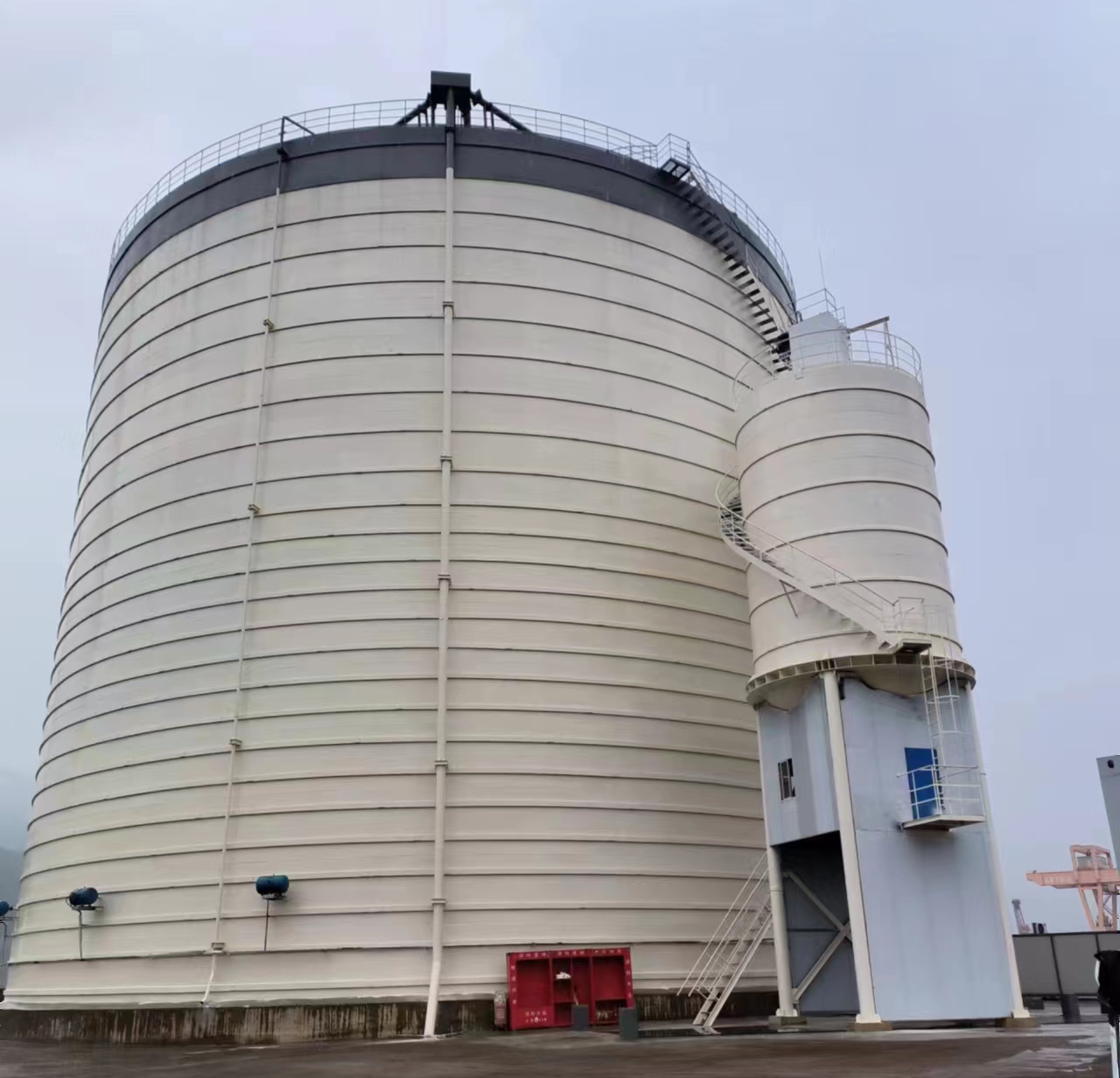 四方台10万吨水泥钢板库